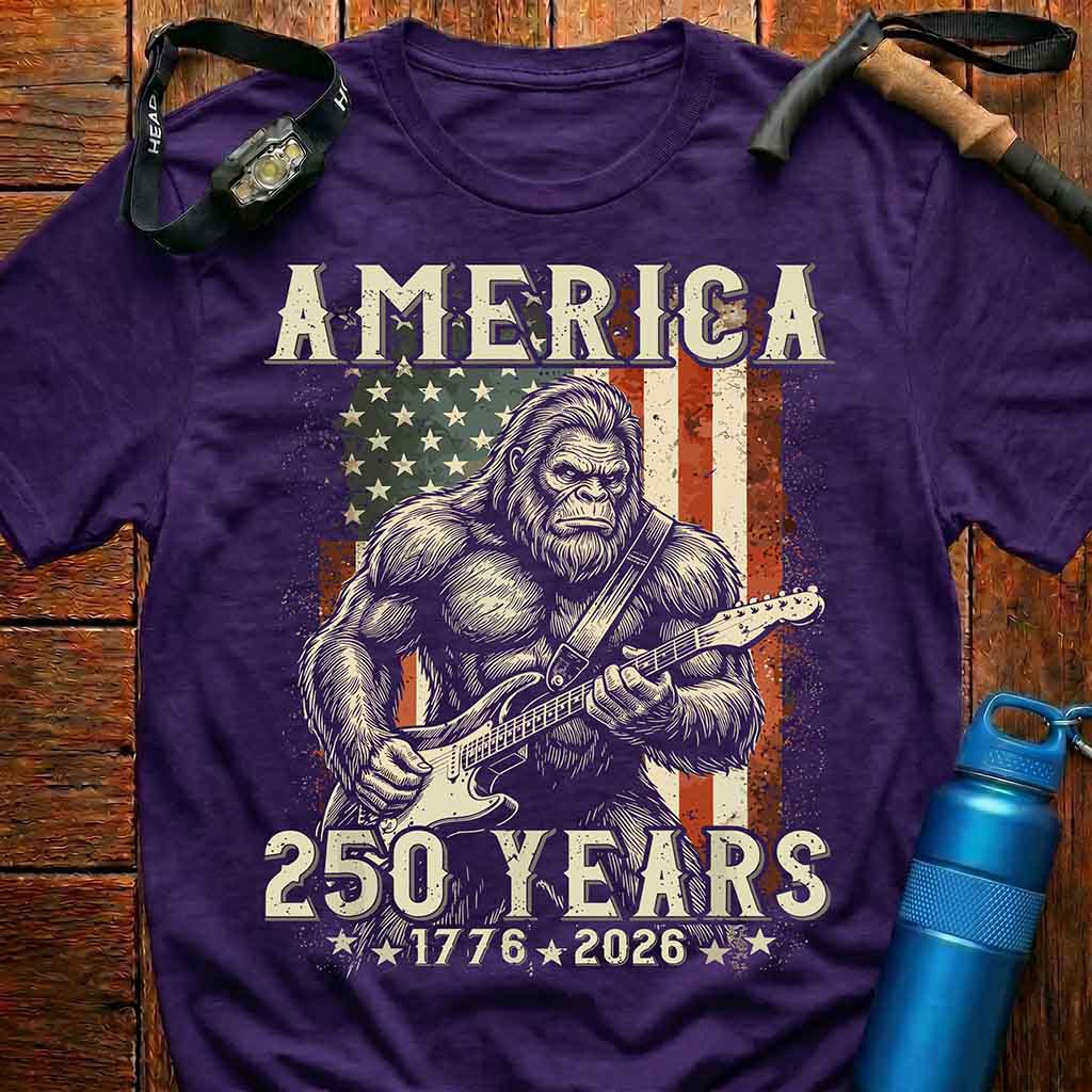 Patriotic Bigfoot America 250 Years T-Shirt